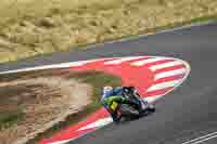 cadwell-no-limits-trackday;cadwell-park;cadwell-park-photographs;cadwell-trackday-photographs;enduro-digital-images;event-digital-images;eventdigitalimages;navarra;no-limits-trackdays;peter-wileman-photography;racing-digital-images;trackday-digital-images;trackday-photos
